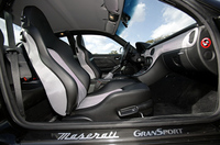 エロチックなインテリアは、マセラティならでは？　現場にいたスタッフが「カッコイイ」と絶賛。