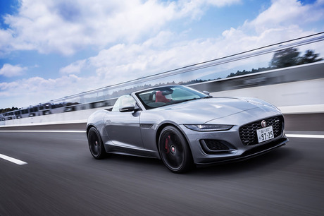 2025年にピュアEV専用ブランドとなるジャガー。最高出力450PSを誇る5リッターV8搭載の「Fタイプ コンバーチ...
