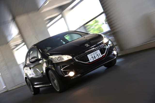 プジョー208GTi（FF/6MT）【試乗記】 温故知新のホットハッチ - webCG
