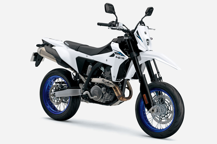 DR-Z4SM（車体色がソリッドスペシャルホワイトNo.2のモデル）