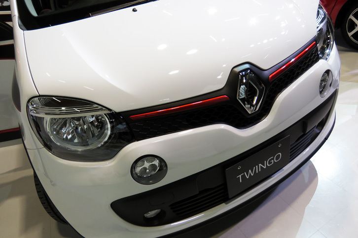 ルノー・トゥインゴ パックスポール（フロントマスク）