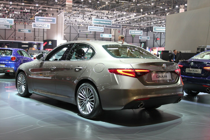 アルファ・ロメオ・ジュリア