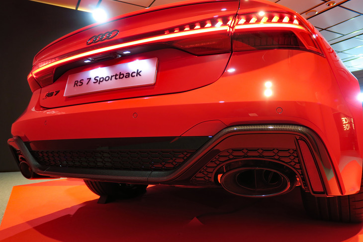アウディRS 7スポーツバック（リアまわり）
