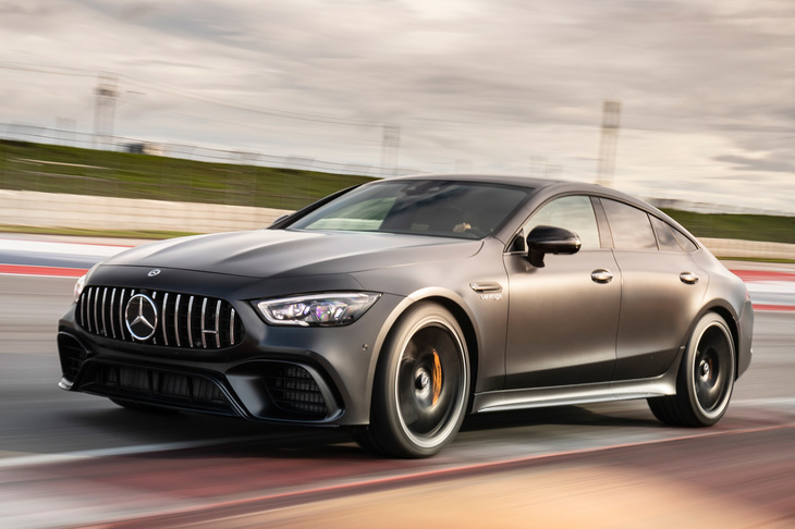 「メルセデスAMG GT 4ドアクーペ」。webCGほったはニューヨークモーターショーで初めてこのクルマを見たとき、しばらく「『CLS』のAMGバージョンだ」と思い込んでいたとか。