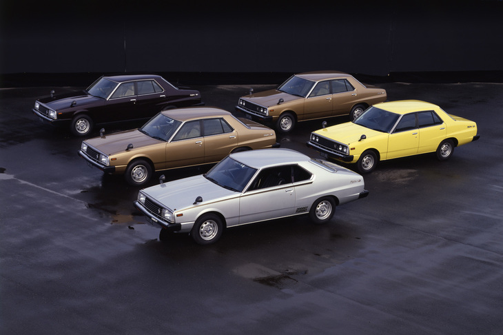 1977年にデビューした5代目「スカイライン」（C210型）。広告キャンペーンのキャッチフレーズは「SKYLINE JAPAN」で、そこから「ジャパン」のニックネームが一般化した。