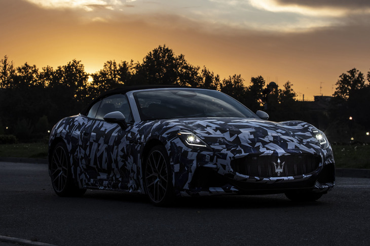 新型マセラティ・グランカブリオ（プロトタイプ）
	 