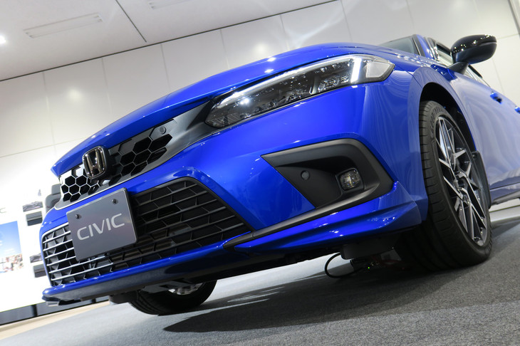 ホンダ・シビックLX ホンダアクセス用品装着車（フロントロワスカート）