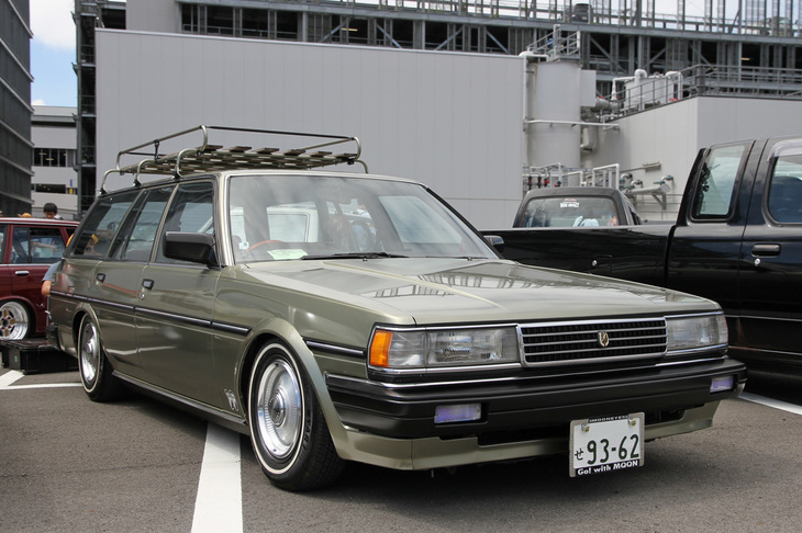 “マーバン”などと俗称される「トヨタ・マークIIバン」。この5代目X70系のワゴン／バンは、1984年から97年までつくられたロングセラーだった。