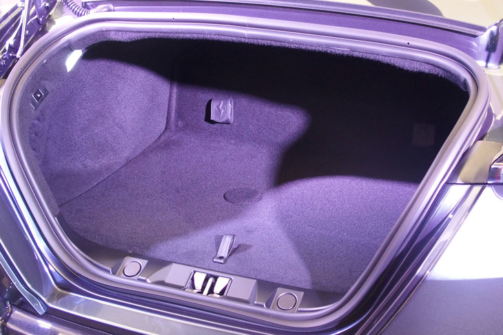 フェラーリ・ローマ（トランク）