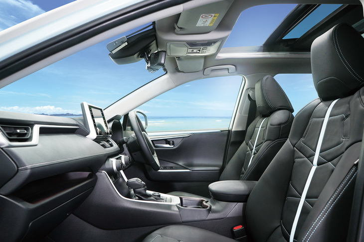 「シートベンチレーション」が「20LX」「20DX」「ハイブリッド DX」グレードに標準装備化された。