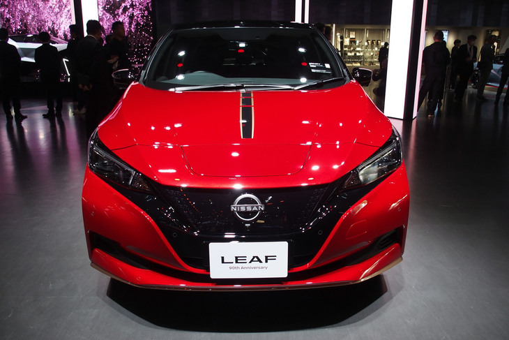 日産リーフ 90周年記念車
