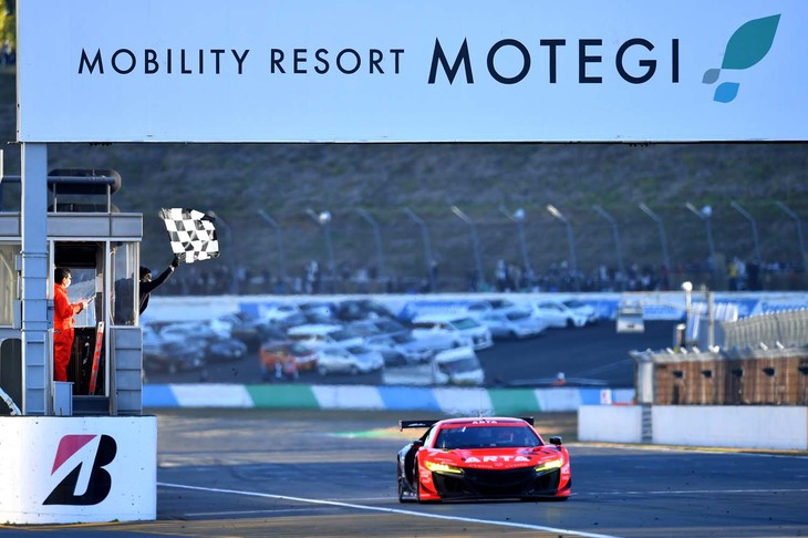 GT300クラスの勝者もNSX。No.55 ARTA NSX GT3（武藤英紀／木村偉織）がポール・トゥ・ウィンでレースを制した。
