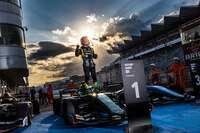 日本レース写真家協会（JRPA）が写真展「COMPETITION」を開催