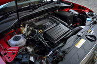 ベースモデル「Q2 1.4 TFSIシリンダーオンデマンド スポーツ」と同じ、1.4リッター直4ターボエンジン。燃費を向上させる気筒休止システムを搭載する。