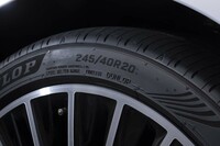 タイヤサイズは225/65R17から275/35R21までの全72種類。興味のある人は、ぜひマイカーに合うサイズがあるかチェックしてみよう。