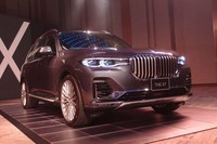 BMWの最上級SUV「X7」の国内販売がスタート