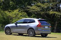 2017年に登場した「XC60」。2020年4月の改良で純ガソリン車に48Vのマイルドハイブリッド機構が搭載された。