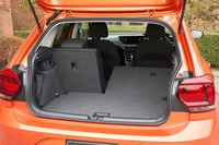 荷室の容量は351リッター～1125リッター。従来型が280リッター～952リッターだっただけに、ボディーやホイールベースを拡大した恩恵は大きい。