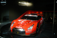 ニスモが新しいカラーリングを発表【東京オートサロン08】の画像