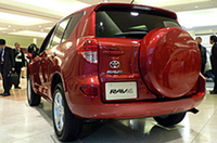 トヨタ、小型SUV「RAV4」をフルモデルチェンジの画像