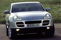 ポルシェ、V6搭載「カイエン」を発表、MTモデルも追加の画像