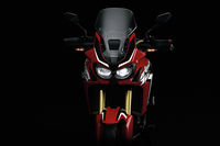 新型二輪車の「ホンダCRF1000Lアフリカツイン」。
    
