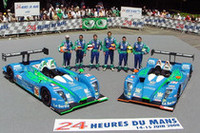 No.16、17 PESCAROLO SPORTチームのドライバー集合写真。写真一番右端が、日本のレースでも活躍中のブノワ・トレルイエ。