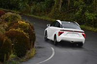 トヨタ・ミライ プロトタイプ（FF）【試乗記】の画像