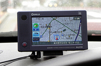 【カーナビ／オーディオ】サンヨーから小型“メモリーナビ”「ミニゴリラ」登場の画像