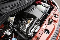 新開発の1.2リッターエンジンを採用。