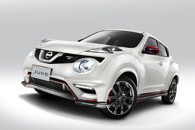 「日産ジュークNISMO RS」