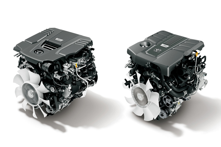 パワーユニットは、3.4リッターV6ガソリンターボエンジン「V35A-FTS」（右）と、3.3リッターV6ディーゼルターボエンジン「F33A-FTV」（左）の2種類だ。