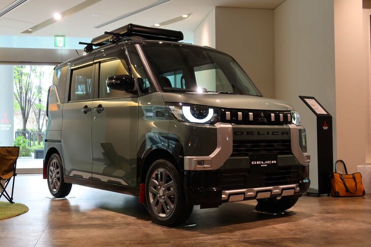 デリカミニTプレミアム（ディーラーオプション「ワイルドアドベンチャースタイル」装着車）