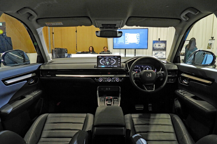 ホンダCR-V e：FCEV（インストゥルメントパネルまわり）