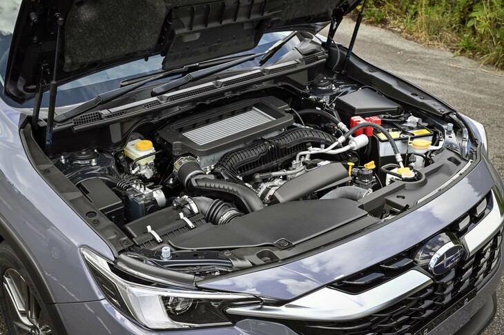 スバル・レヴォーグ レイバック リミテッドEX（1.8リッター水平対向4気筒ガソリンターボエンジン）