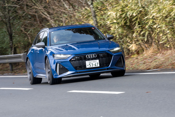 アウディRS 6アバント パフォーマンス