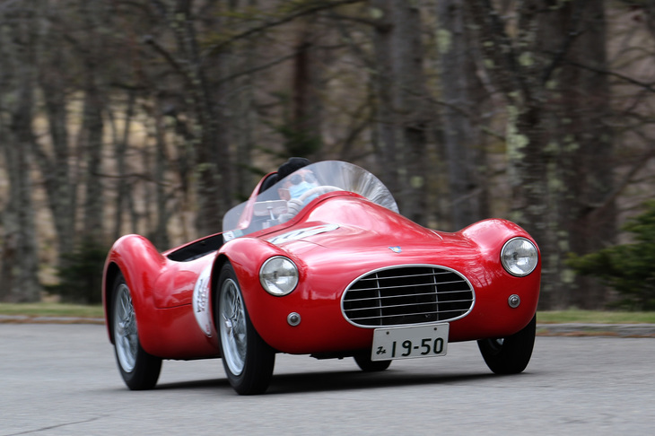 1950年「シアタ750MM」。自社開発の750cc直4 DOHCエンジンを積んだレーシングスポーツ。クラスB（1941～53年の1000cc未満）で優勝。