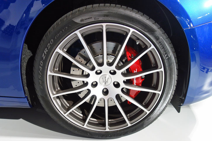 マセラティ・ギブリSグランスポーツ