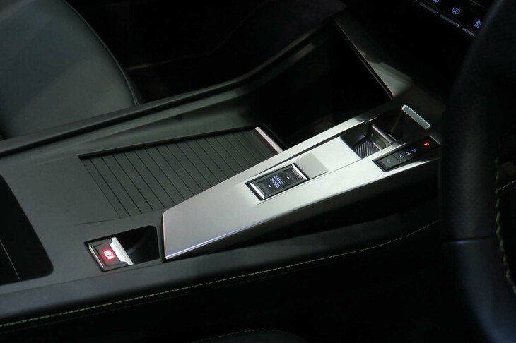 プジョー308 GT BlueHDi