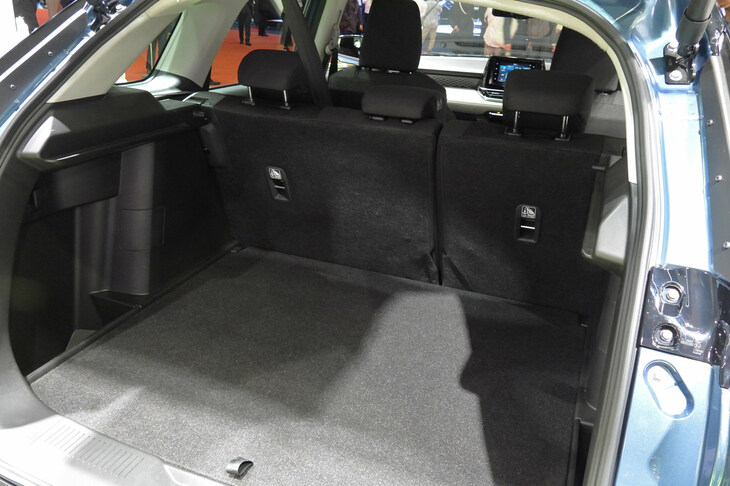 スズキ・ビクトリス（CNG＜圧縮天然ガス＞／CBG＜圧縮バイオメタンガス＞仕様）