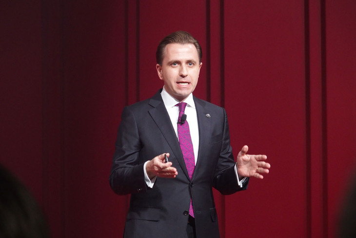 メルセデス・ベンツグループ社メルセデス・マイバッハ部門責任者ダニエル・レスコー氏