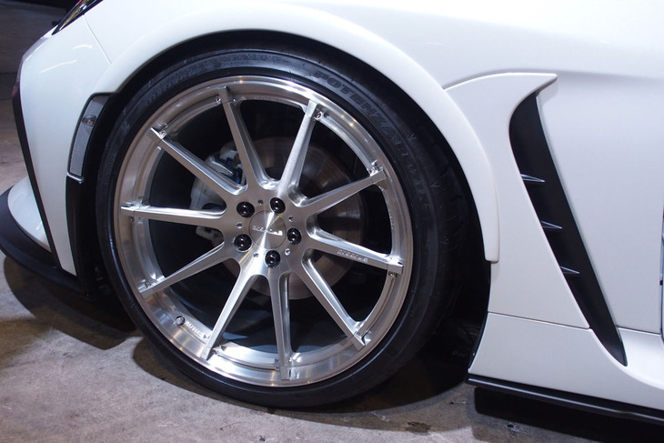 GR86（佐々木雅弘選手プロデュースパーツ装着車）