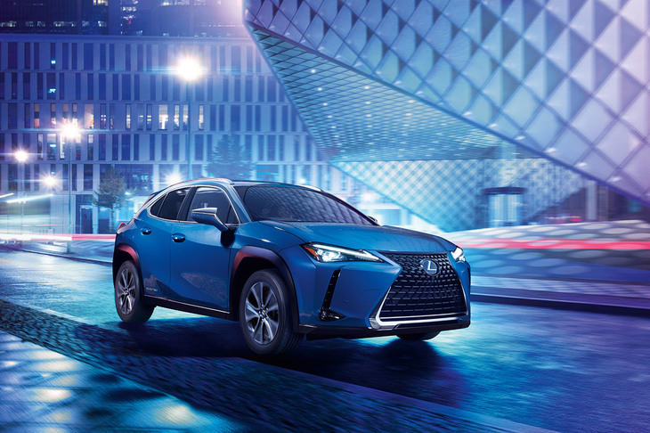 レクサスUX300e