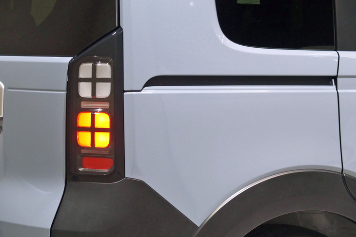 ホンダ・フリード クロスター（リアコンビランプ）