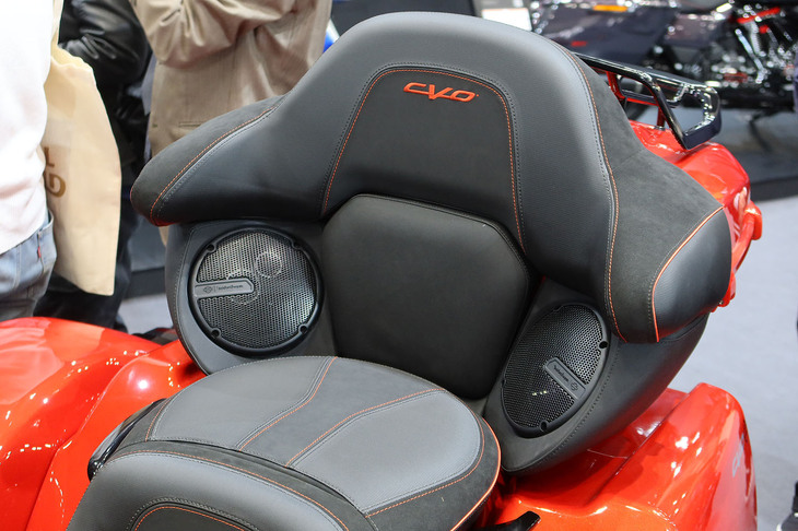 ハーレーダビッドソンCVOストリートグライド3リミテッド