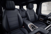 新型「メルセデス・ベンツGクラス」の内装デザインが明らかにの画像