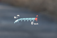 「プラチナム」「スポーツ」には、8インチのマルチインフォメーションディスプレイやヘッドアップディスプレイも装備される。