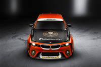 往年のレースカーを模した「BMW 2002オマージュ」を写真で紹介