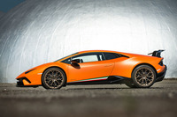 「ペルフォルマンテ」のデザインは、スーパートロフェオ・レース用車両からインスピレーションを受けているという。