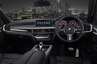 「BMW X5」の限定車、白と黒の2タイプ発売の画像